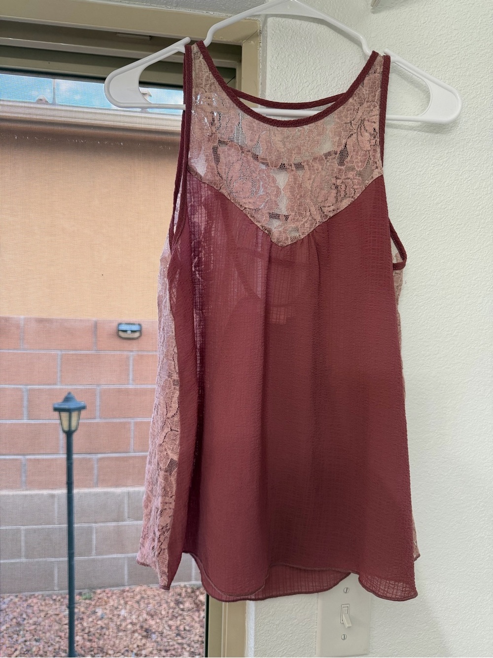 Sleeveless Lace Camisole - Mauve